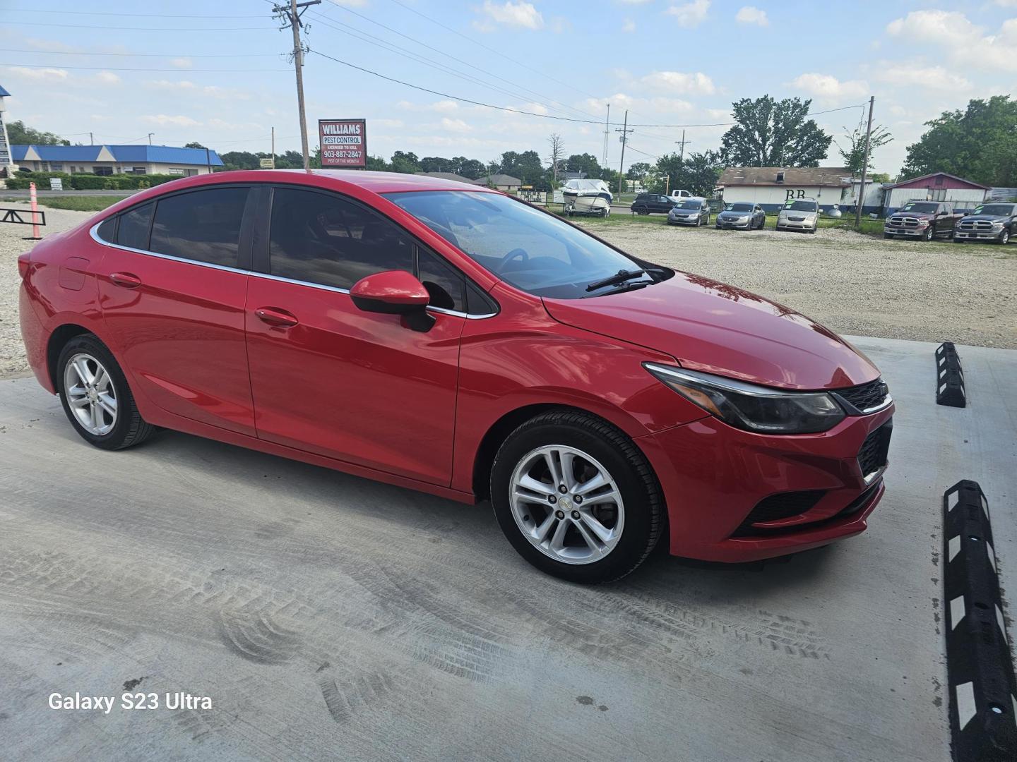 2016 RED Chevrolet Cruze LT Auto (1G1BE5SM2G7) with an 1.4L L4 DOHC 16V TURBO engine, 6A transmission, located at 607 S Seven Points BLVD, Seven Points, TX, 75143, (430) 255-4030, 32.313934, -96.207932 - Photo#1