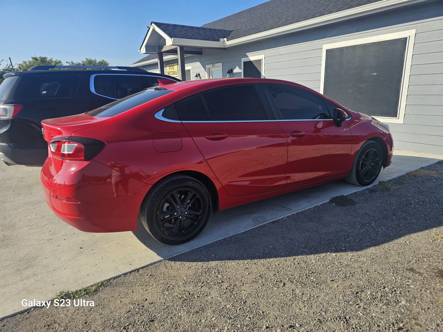 2016 RED Chevrolet Cruze LT Auto (1G1BE5SM2G7) with an 1.4L L4 DOHC 16V TURBO engine, 6A transmission, located at 607 S Seven Points BLVD, Seven Points, TX, 75143, (430) 255-4030, 32.313934, -96.207932- Photo#2