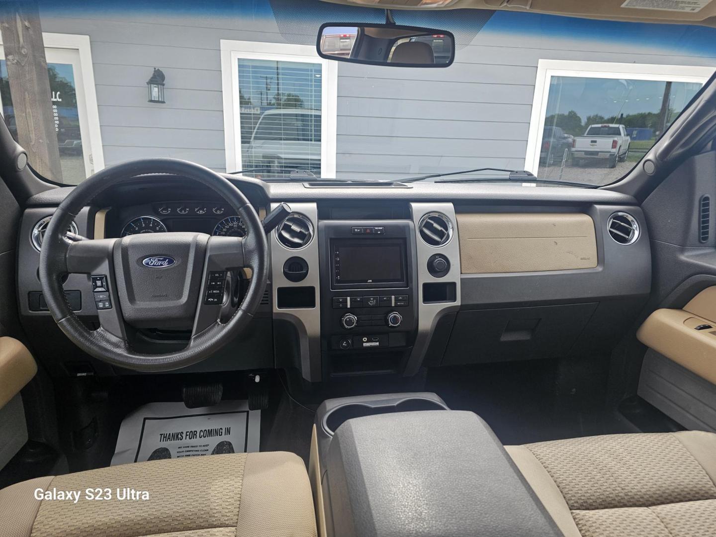 2012 WHITE Ford F-150 FX2 SuperCrew 5.5-ft. Bed 2WD (1FTEW1CM4CK) with an 3.7L V6 DOHC 24V engine, 6-Speed Automatic transmission, located at 607 S Seven Points BLVD, Seven Points, TX, 75143, (430) 255-4030, 32.313934, -96.207932 - Photo#4