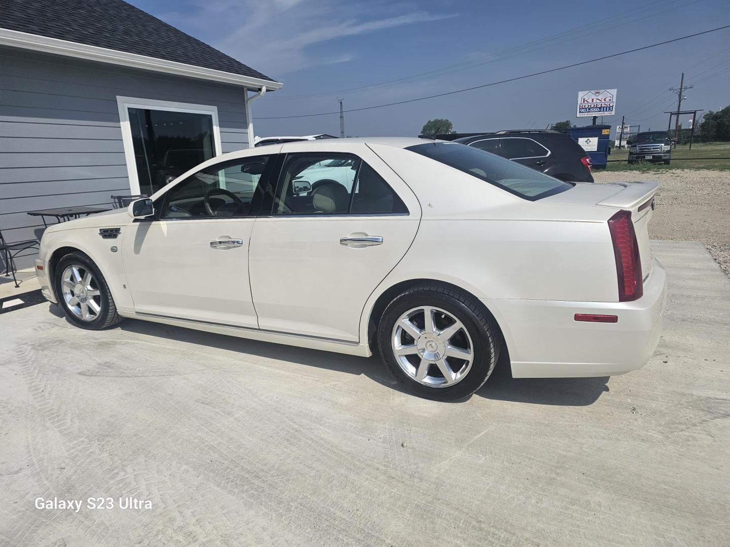 2008 WHITE Cadillac STS V6 (1G6DW67V180) with an 3.6L V6 DOHC 24V engine, 6-Speed Automatic Overdrive transmission, located at 607 S Seven Points BLVD, Seven Points, TX, 75143, (430) 255-4030, 32.313934, -96.207932 - Photo#3