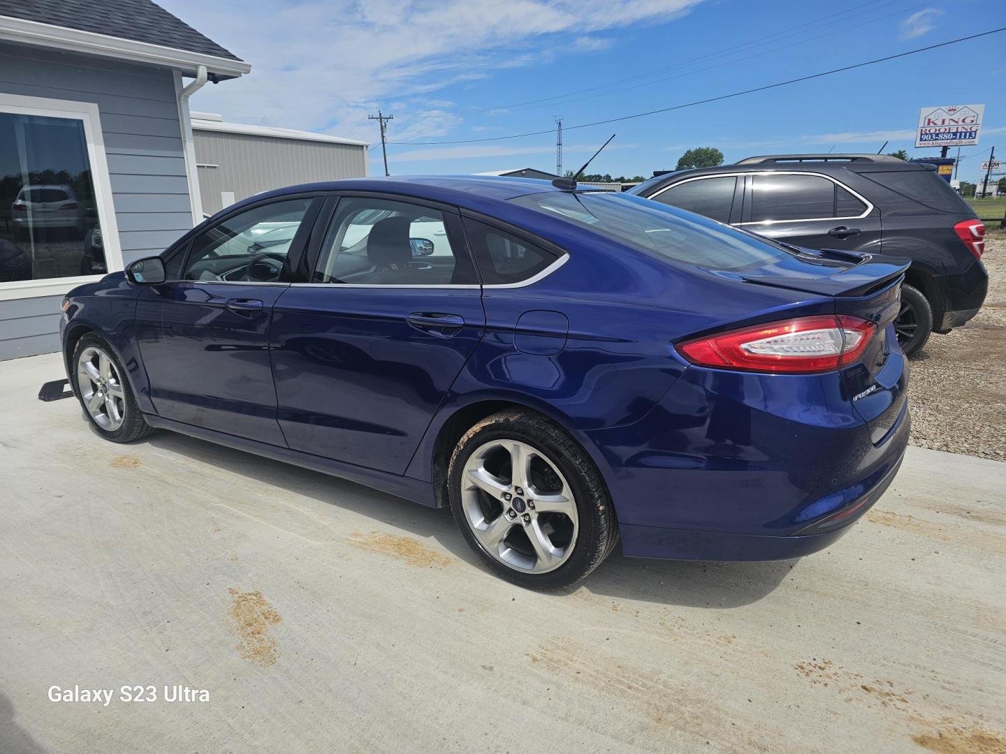 2016 BLUE Ford Fusion SE (3FA6P0H77GR) with an 2.5L L4 DOHC 16V engine, 6-Speed Automatic transmission, located at 607 S Seven Points BLVD, Seven Points, TX, 75143, (430) 255-4030, 32.313934, -96.207932 - Photo#3
