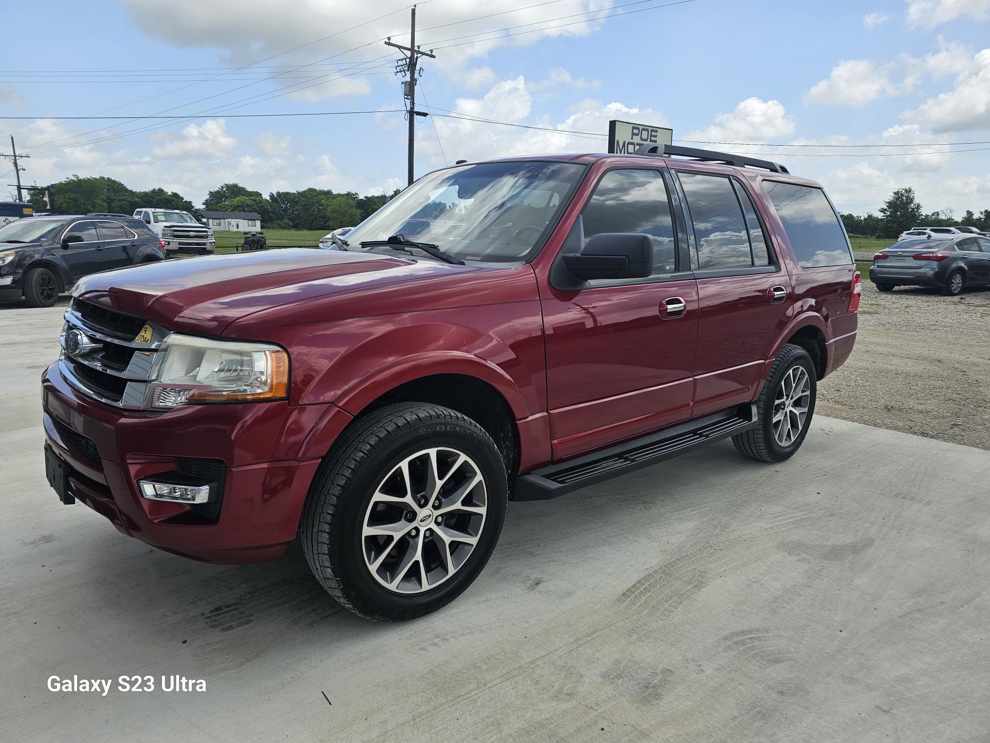 photo of 2016 Ford Expedition XLT 2WD