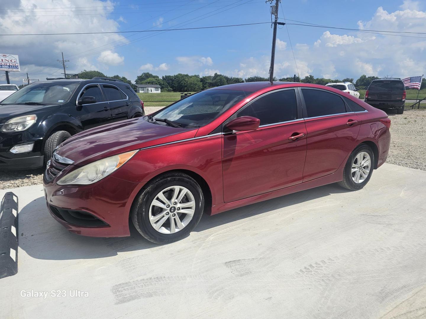 2014 MAROON Hyundai Sonata GLS (5NPEB4ACXEH) with an 2.4L L4 DOHC 16V engine, 6-Speed Automatic transmission, located at 607 S Seven Points BLVD, Seven Points, TX, 75143, (430) 255-4030, 32.313934, -96.207932 - Photo#0