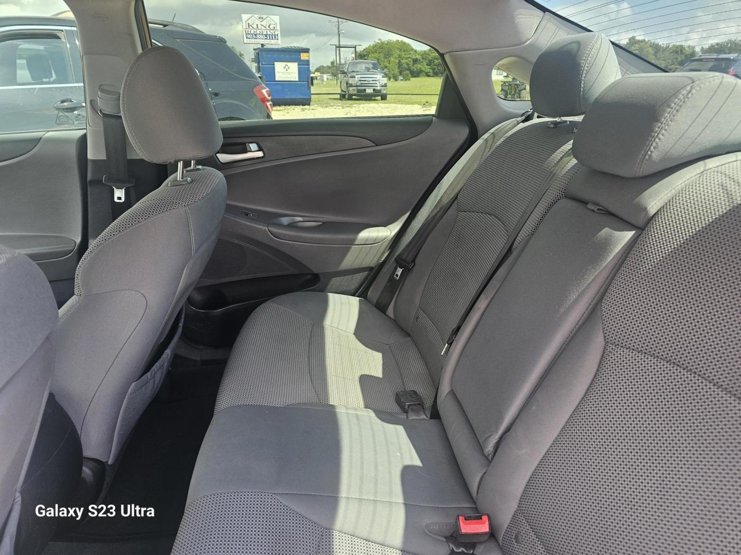 2014 MAROON Hyundai Sonata GLS (5NPEB4ACXEH) with an 2.4L L4 DOHC 16V engine, 6-Speed Automatic transmission, located at 607 S Seven Points BLVD, Seven Points, TX, 75143, (430) 255-4030, 32.313934, -96.207932 - Photo#5