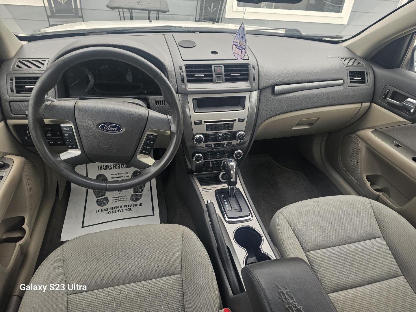 2010 WHITE Ford Fusion SEL (3FAHP0JA6AR) with an 2.5L L4 DOHC 16V engine, located at 607 S Seven Points BLVD, Seven Points, TX, 75143, (430) 255-4030, 32.313934, -96.207932 - Photo#4