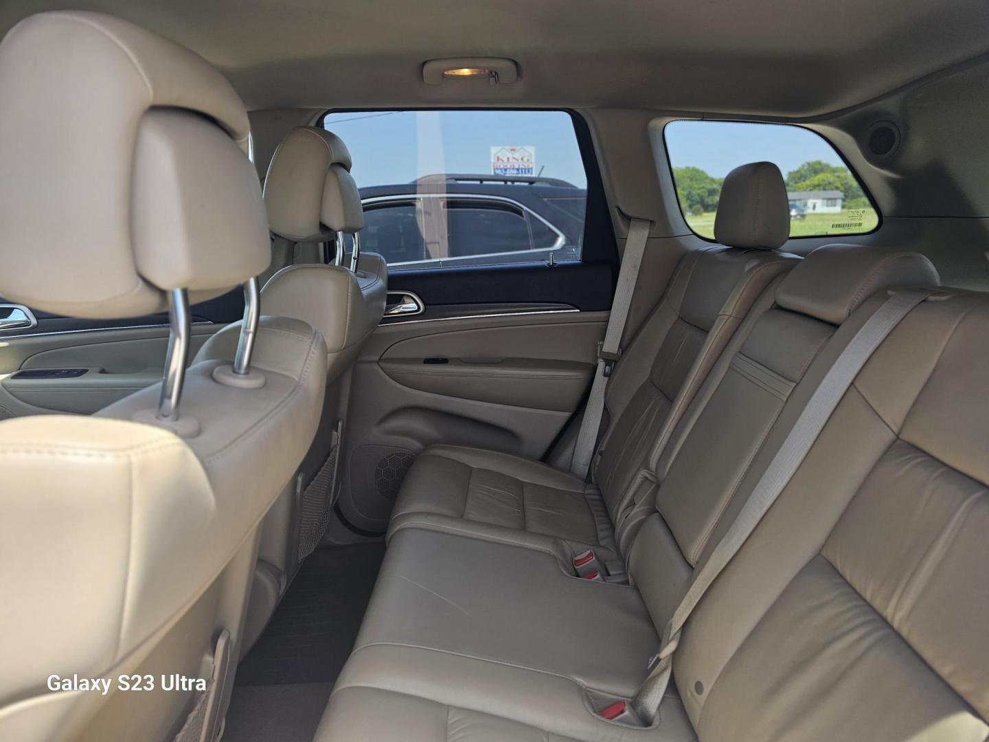 2014 WHITE Jeep Grand Cherokee Limited 4WD (1C4RJFBG3EC) with an 3.6L V6 DOHC 24V engine, 5-Speed Automatic transmission, located at 607 S Seven Points BLVD, Seven Points, TX, 75143, (430) 255-4030, 32.313934, -96.207932 - Photo#5