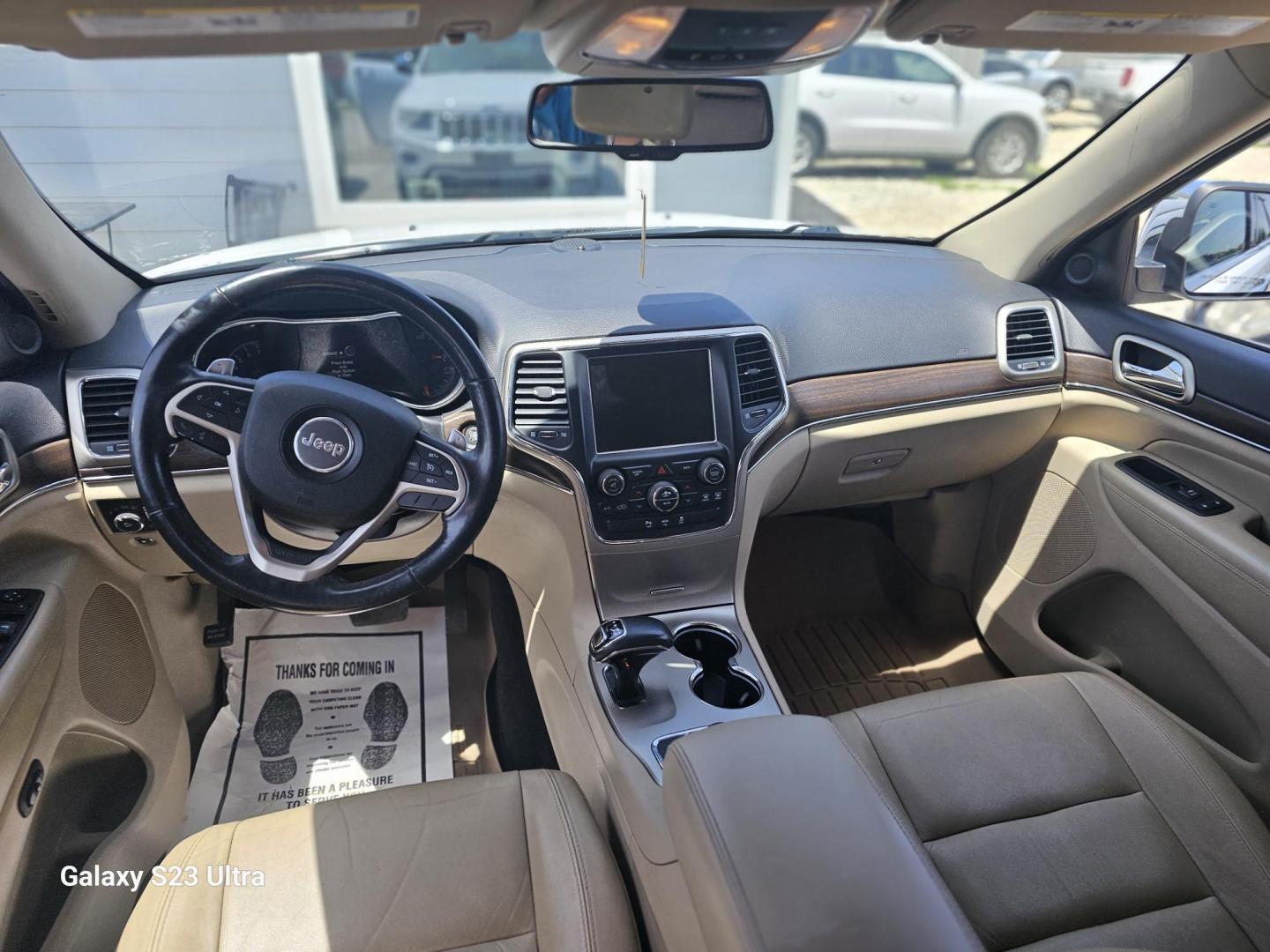 2014 WHITE Jeep Grand Cherokee Limited 4WD (1C4RJFBG3EC) with an 3.6L V6 DOHC 24V engine, 5-Speed Automatic transmission, located at 607 S Seven Points BLVD, Seven Points, TX, 75143, (430) 255-4030, 32.313934, -96.207932 - Photo#4