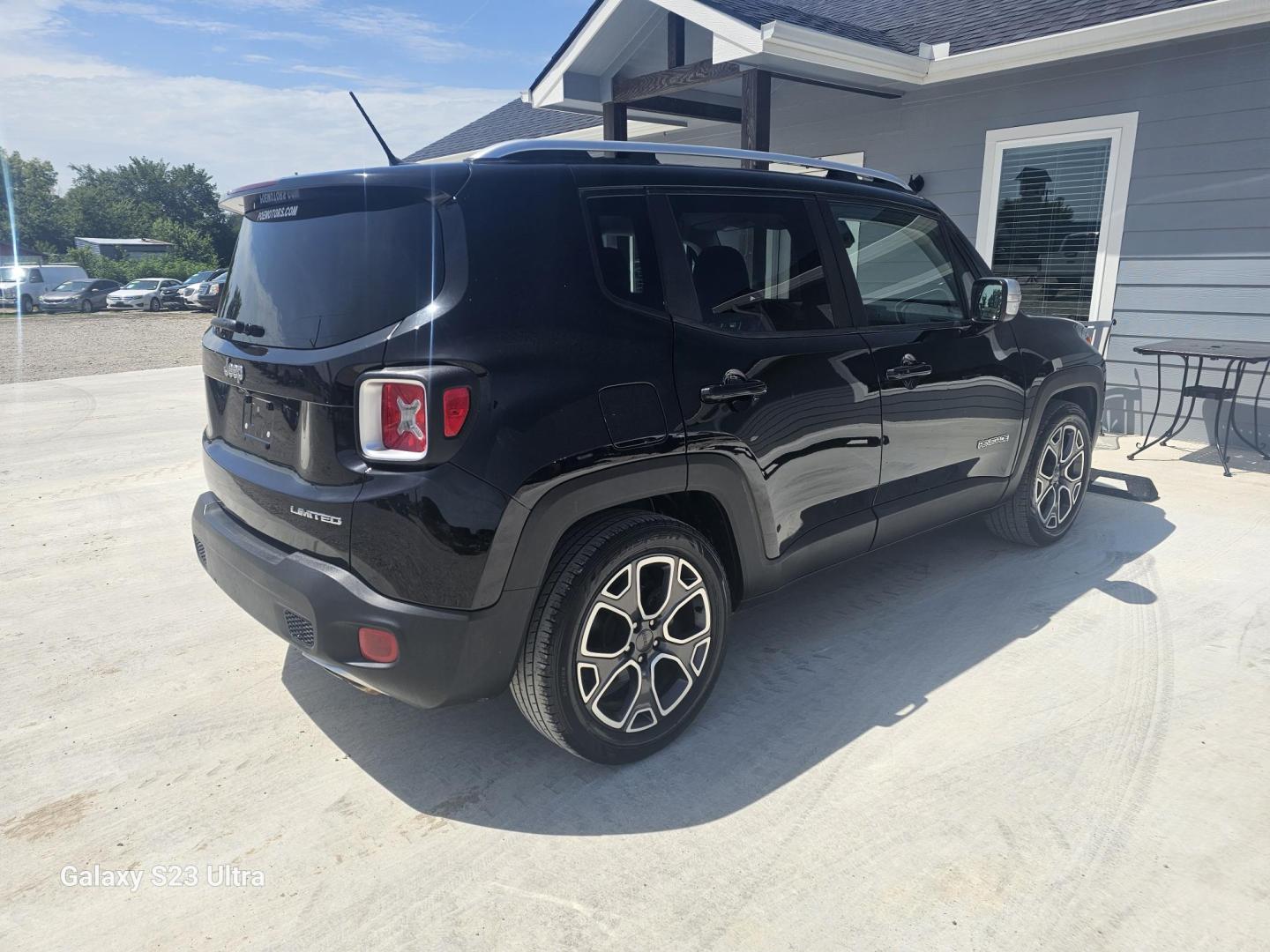 2017 BLACK Jeep Renegade Limited FWD (ZACCJADB2HP) with an 2.4L L4 DOHC 16V engine, 9A transmission, located at 607 S Seven Points BLVD, Seven Points, TX, 75143, (430) 255-4030, 32.313934, -96.207932 - Photo#2