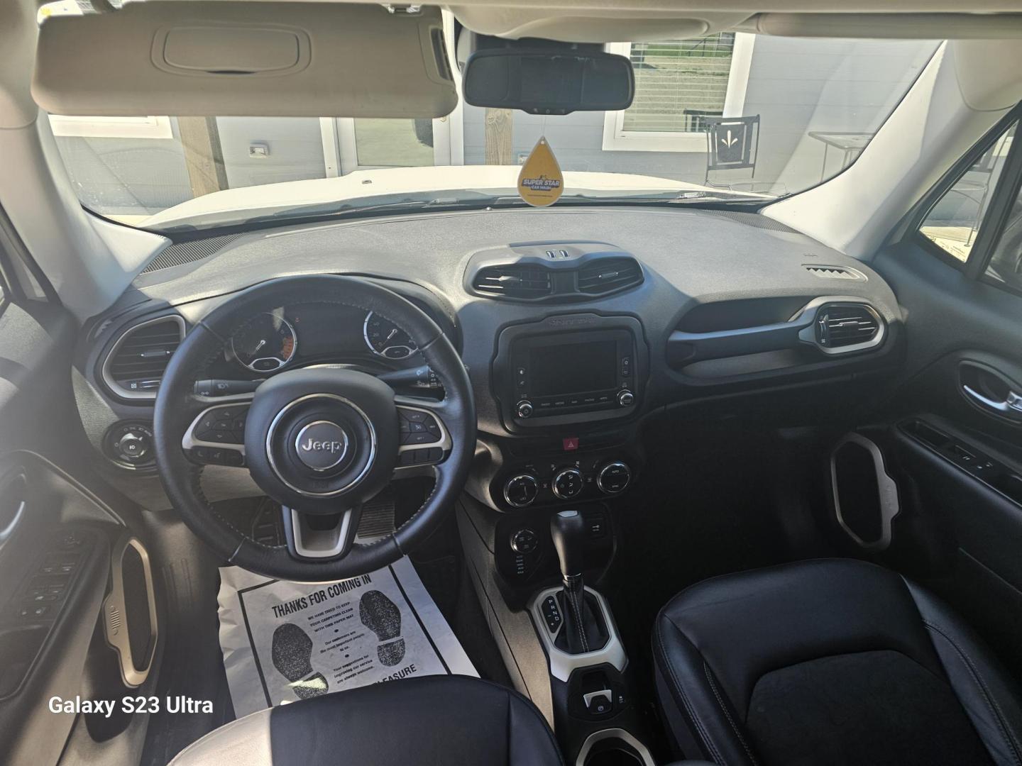 2017 WHITE Jeep Renegade Trailhawk (ZACCJBCBXHP) with an 2.4L L4 DOHC 16V engine, 9A transmission, located at 607 S Seven Points BLVD, Seven Points, TX, 75143, (430) 255-4030, 32.313934, -96.207932 - Photo#4