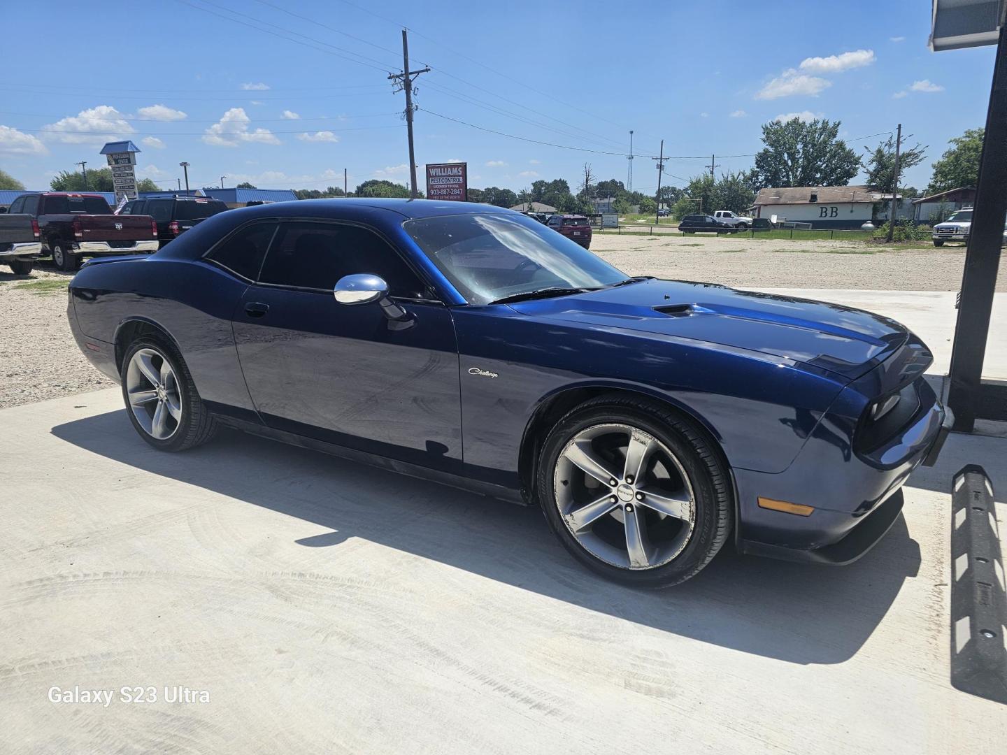 2014 BLUE Dodge Challenger SXT (2C3CDYAG5EH) with an 3.6L V6 DOHC 24V engine, 5-Speed Automatic transmission, located at 607 S Seven Points BLVD, Seven Points, TX, 75143, (430) 255-4030, 32.313934, -96.207932 - Photo#1