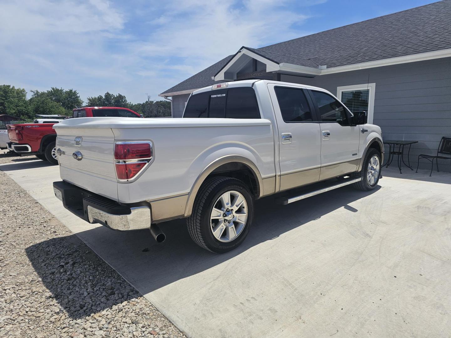 2013 WHITE Ford F-150 Platinum SuperCrew 6.5-ft. Bed 2WD (1FTFW1CT3DK) with an 3.5L V6 TURBO engine, 6-Speed Automatic transmission, located at 607 S Seven Points BLVD, Seven Points, TX, 75143, (430) 255-4030, 32.313934, -96.207932 - Photo#2