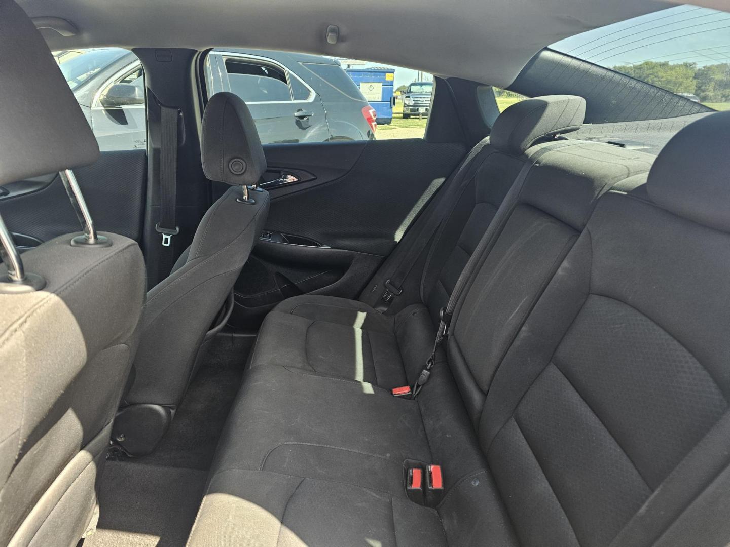 2018 BLACK Chevrolet Malibu 1FL (1G1ZC5STXJF) with an 1.5L L4 DOHC 16V engine, 6A transmission, located at 607 S Seven Points BLVD, Seven Points, TX, 75143, (430) 255-4030, 32.313934, -96.207932 - Photo#5
