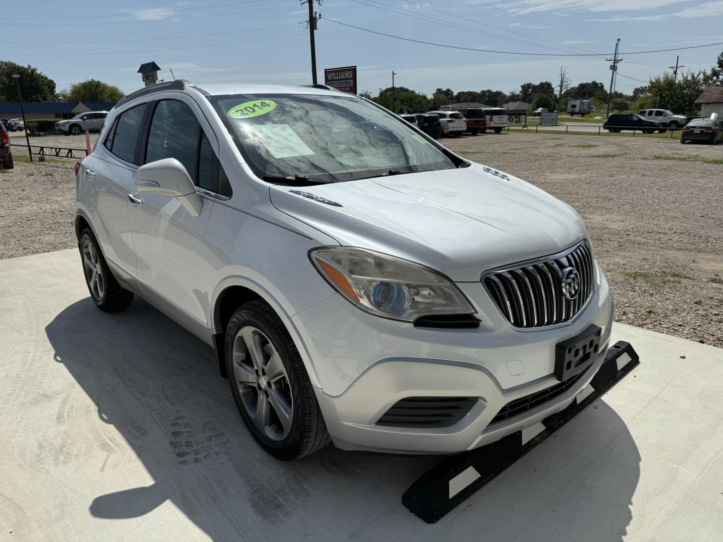 2014 WHITE Buick Encore Base FWD (KL4CJASB3EB) with an 1.4L L4 DOHC 16V TURBO engine, 6-Speed Automatic transmission, located at 607 S Seven Points BLVD, Seven Points, TX, 75143, (430) 255-4030, 32.313934, -96.207932 - Photo#1