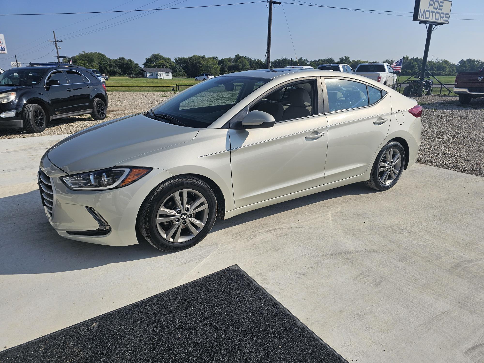 photo of 2017 Hyundai Elantra Limited