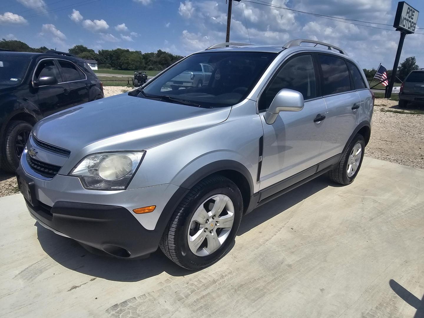 2014 SILVER Chevrolet Captiva Sport 2LS FWD (3GNAL2EK1ES) with an 2.4L L4 DOHC 16V FFV engine, 6-Speed Automatic transmission, located at 607 S Seven Points BLVD, Seven Points, TX, 75143, (430) 255-4030, 32.313934, -96.207932 - Photo#0