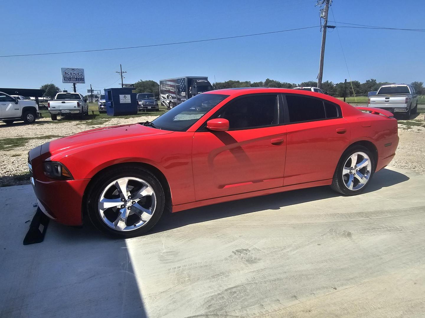 2014 RED Dodge Charger SXT (2C3CDXHG0EH) with an 3.6L V6 DOHC 24V engine, 8-Speed Automatic transmission, located at 607 S Seven Points BLVD, Seven Points, TX, 75143, (430) 255-4030, 32.313934, -96.207932 - Photo#0