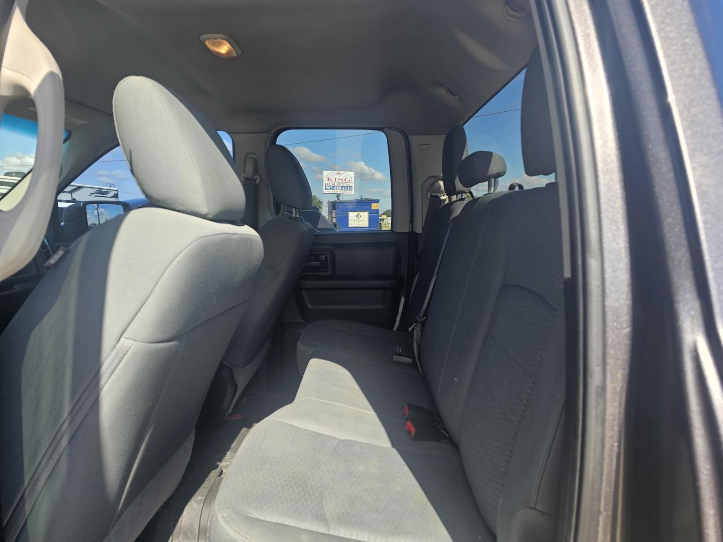 2019 GRAY RAM 1500 Tradesman Quad Cab 2WD (1C6RR6FG8KS) with an 3.6L V6 DOHC 24V FFV engine, 8A transmission, located at 607 S Seven Points BLVD, Seven Points, TX, 75143, (430) 255-4030, 32.313934, -96.207932 - Photo#5
