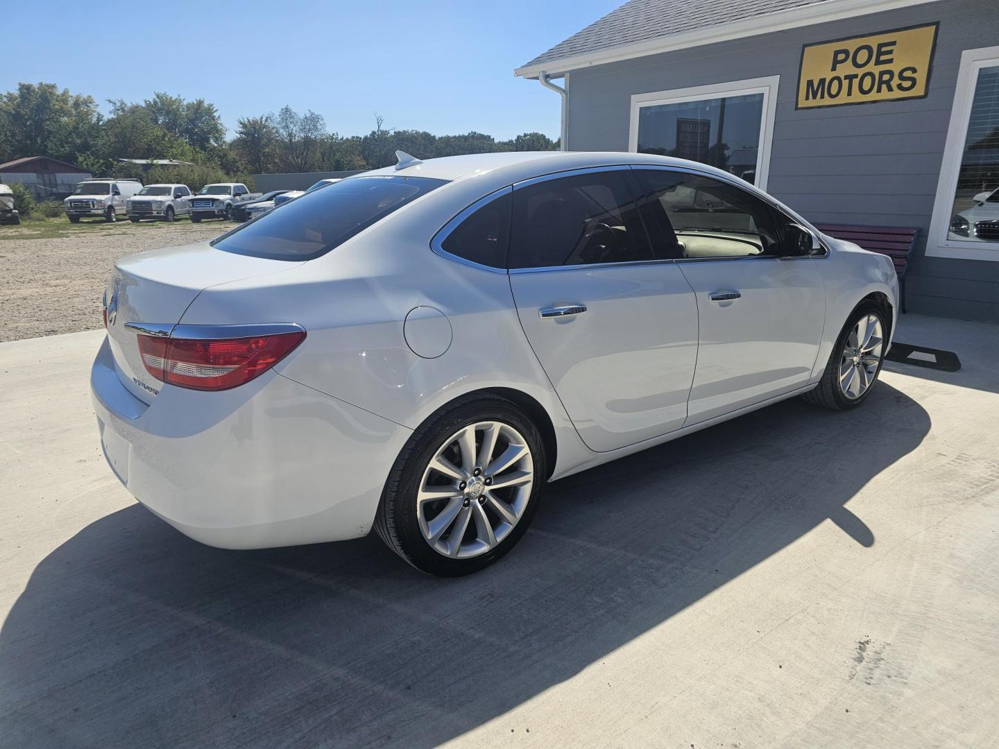 2013 WHITE Buick Verano Base (1G4PP5SK1D4) with an 2.4L L4 DOHC 16V FFV engine, 6-Speed Automatic transmission, located at 607 S Seven Points BLVD, Seven Points, TX, 75143, (430) 255-4030, 32.313934, -96.207932 - Photo#2