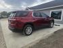 2018 RED Chevrolet Traverse LT Cloth FWD (1GNERGKWXJJ) with an 3.6L V6 DOHC 24V engine, 9A transmission, located at 607 S Seven Points BLVD, Seven Points, TX, 75143, (430) 255-4030, 32.313934, -96.207932 - Photo#2