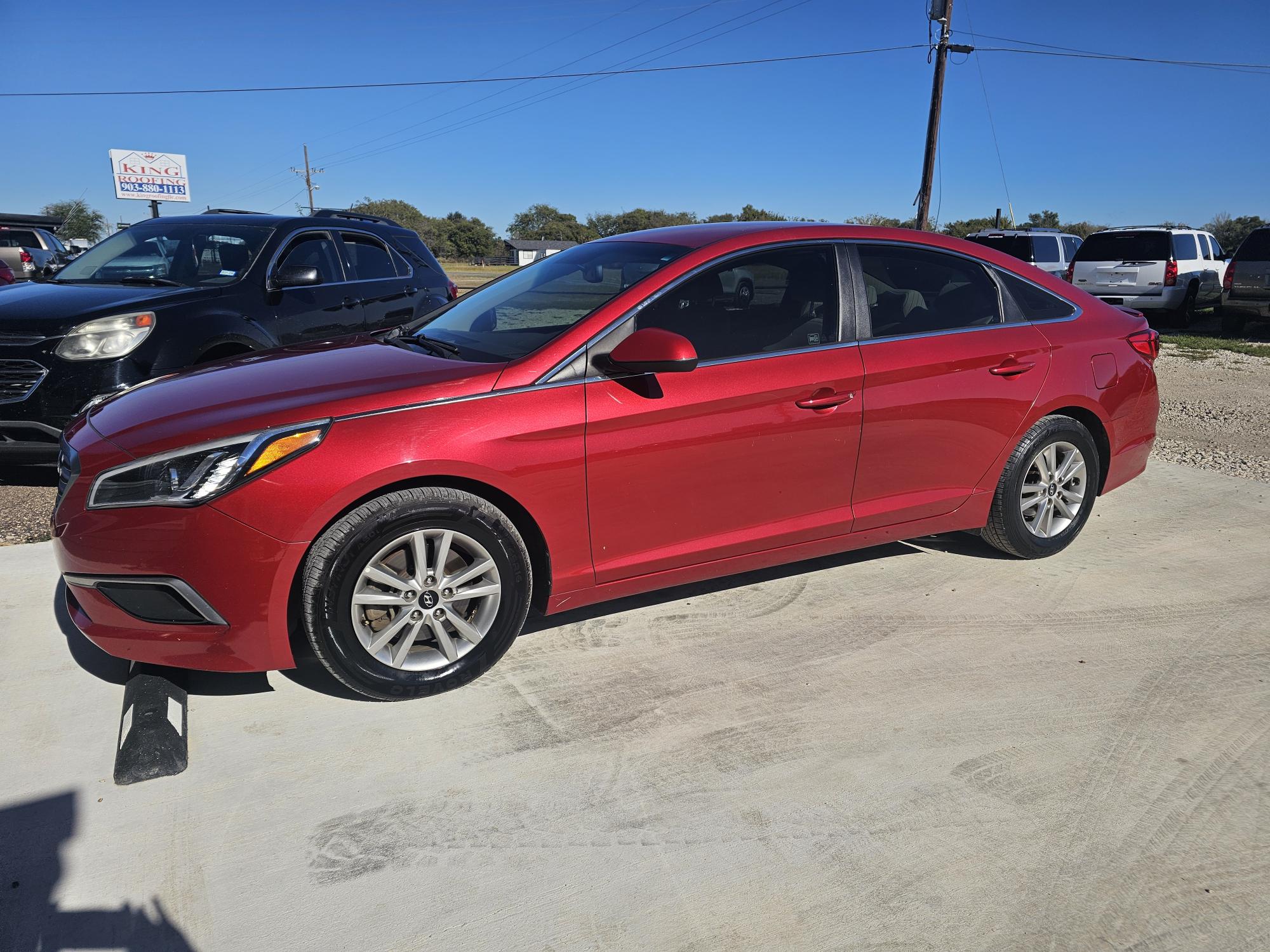 photo of 2017 Hyundai Sonata SE