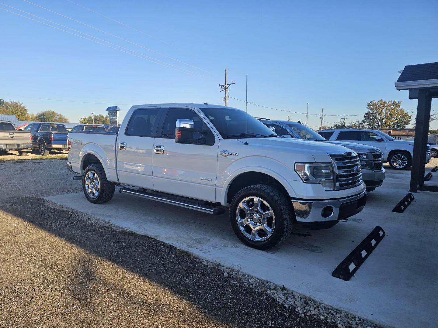 2013 WHITE Ford F-150 XLT KING RANCH 6.5-ft. Bed 4WD (1FTFW1ETXDK) with an 3.5L V6 TURBO engine, 6-Speed Automatic transmission, located at 607 S Seven Points BLVD, Seven Points, TX, 75143, (430) 255-4030, 32.313934, -96.207932 - Photo#1