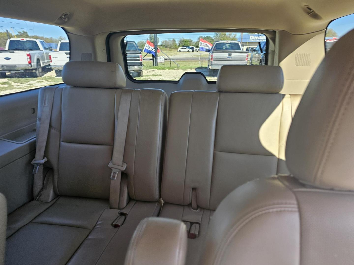 2014 BLACK Chevrolet Suburban LTZ 1500 4WD (1GNSKKE77ER) with an 5.3L V8 OHV 16V FFV engine, 6-Speed Automatic transmission, located at 607 S Seven Points BLVD, Seven Points, TX, 75143, (430) 255-4030, 32.313934, -96.207932 - Photo#6