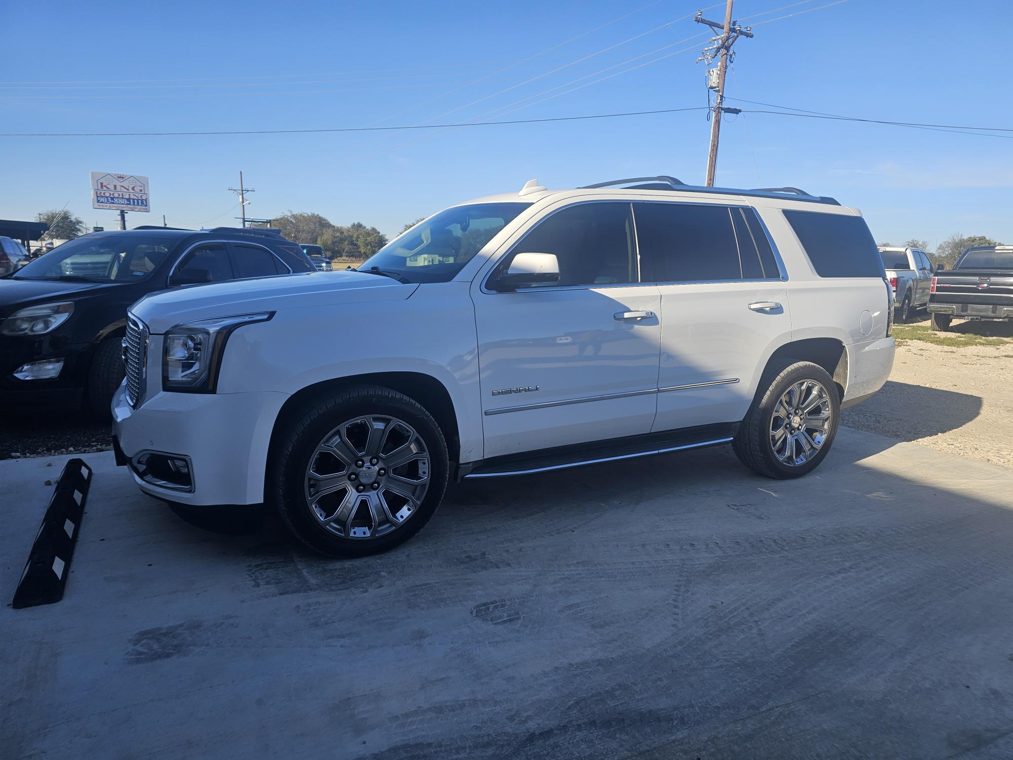 photo of 2016 GMC Yukon Denali 4WD