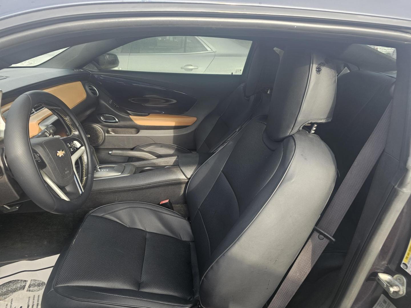 2013 BLUE Chevrolet Camaro Coupe 2LT (2G1FC1E32D9) with an 3.6L V6 DOHC 24V FFV engine, 6-Speed Automatic transmission, located at 607 S Seven Points BLVD, Seven Points, TX, 75143, (430) 255-4030, 32.313934, -96.207932 - Photo#5