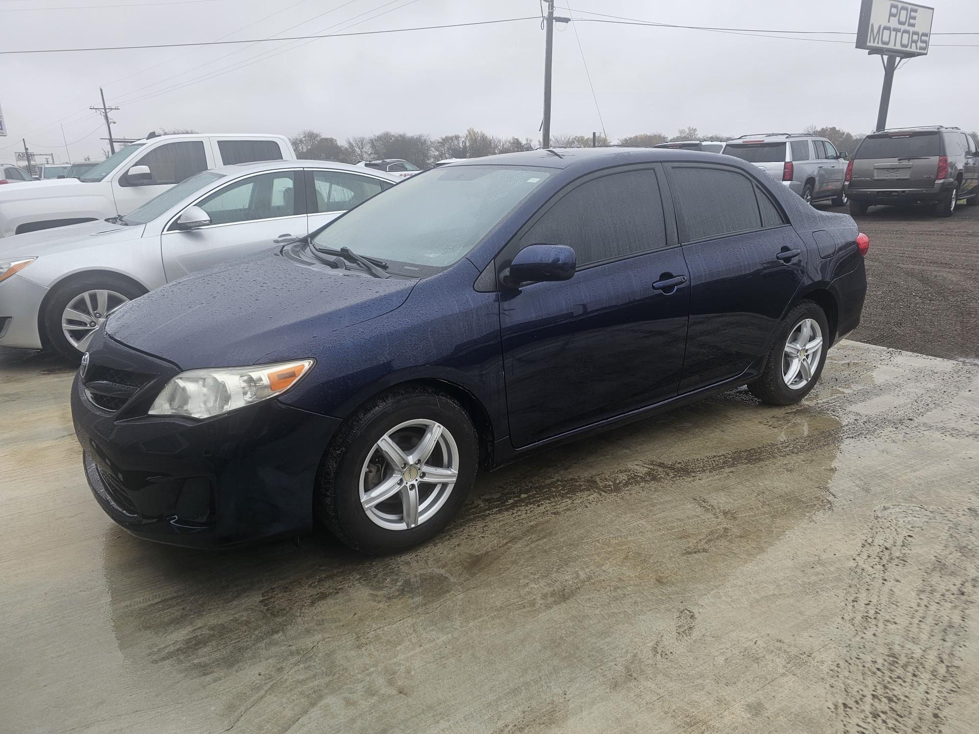 photo of 2011 Toyota Corolla Base 4-Speed AT