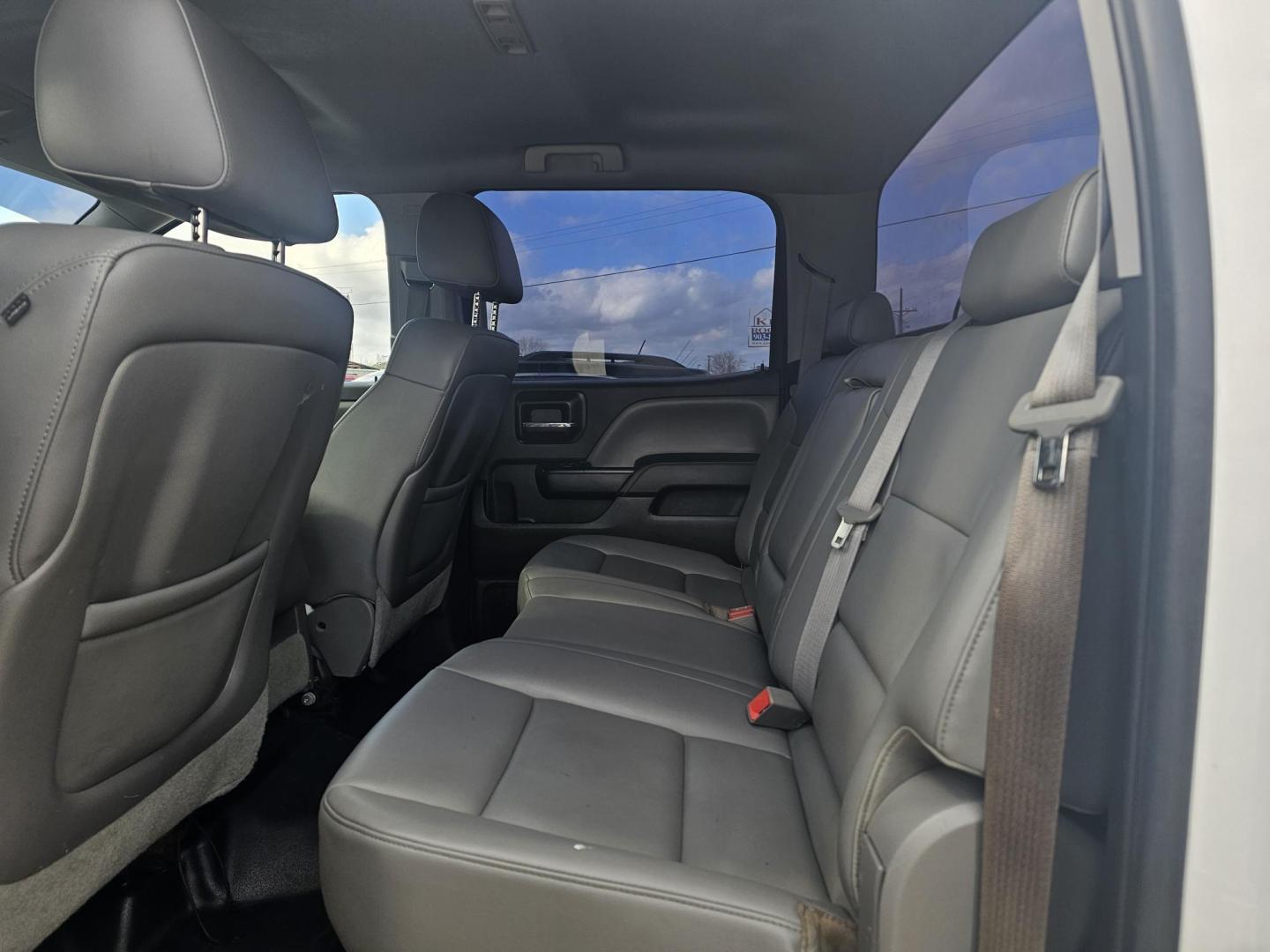 2014 WHITE Chevrolet Silverado 1500 Work Truck 1WT Crew Cab 4WD (3GCUKPEH9EG) with an 4.3L V6 OHV 12V engine, 6-Speed Automatic transmission, located at 607 S Seven Points BLVD, Seven Points, TX, 75143, (430) 255-4030, 32.313934, -96.207932 - Photo#5