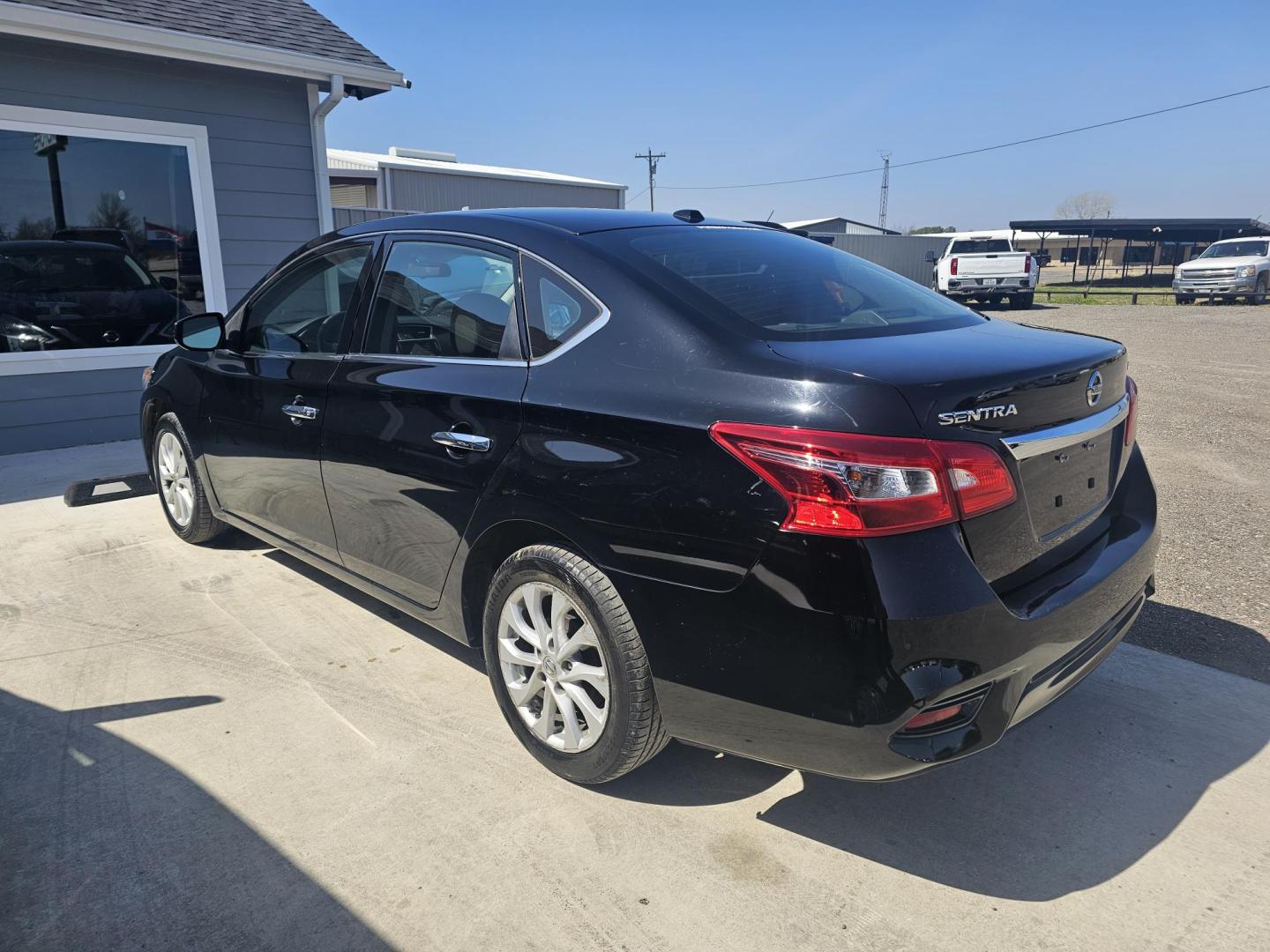 2018 BLACK Nissan Sentra S CVT (3N1AB7AP8JL) with an 1.8L L4 SFI DOHC 16V engine, CVT transmission, located at 607 S Seven Points BLVD, Seven Points, TX, 75143, (430) 255-4030, 32.313934, -96.207932 - Photo#3