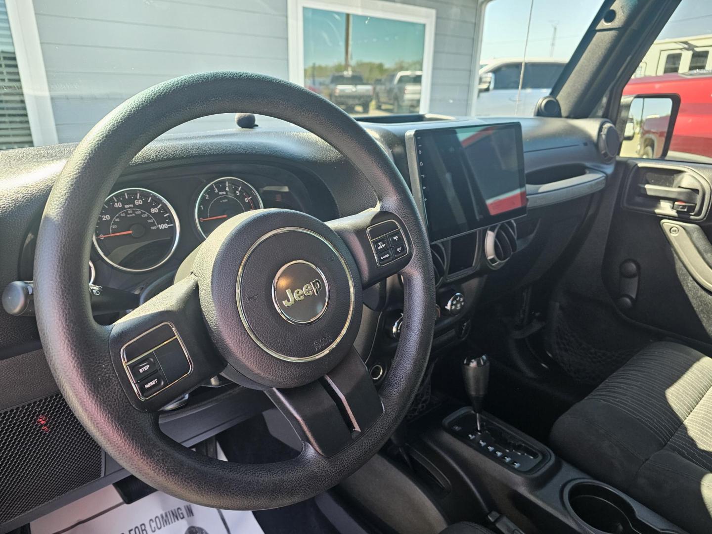 2011 BLACK Jeep Wrangler Sport 4WD (1J4AA2D16BL) with an 3.8L V6 OHV 12V engine, located at 607 S Seven Points BLVD, Seven Points, TX, 75143, (430) 255-4030, 32.313934, -96.207932 - Photo#4