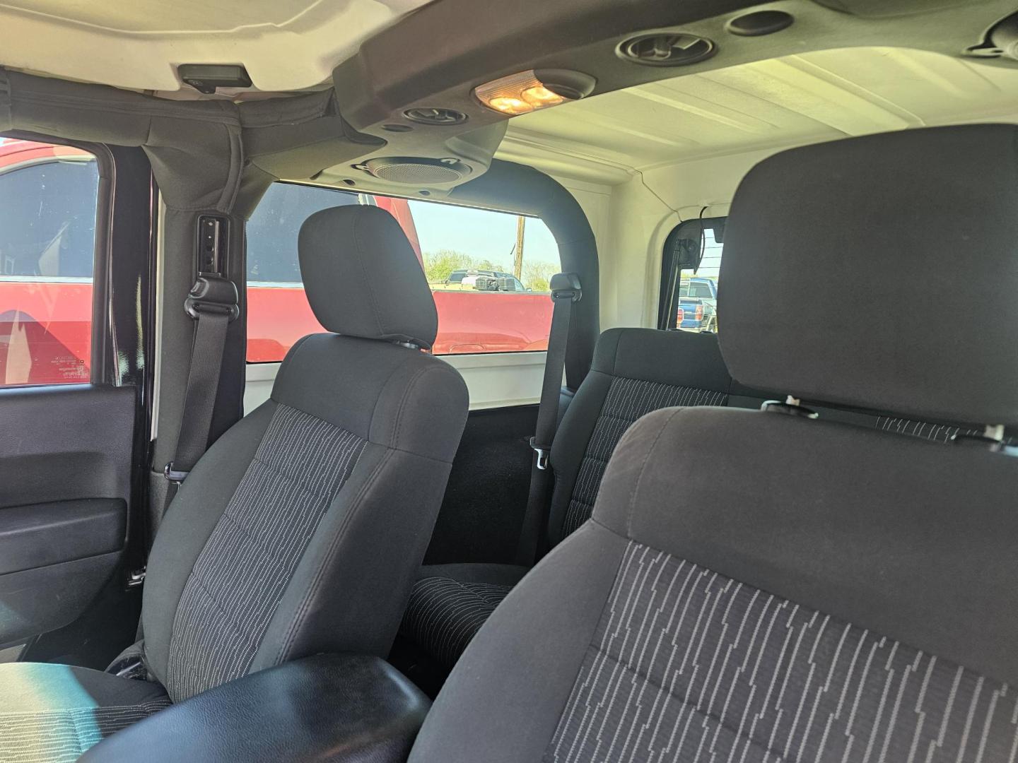 2011 BLACK Jeep Wrangler Sport 4WD (1J4AA2D16BL) with an 3.8L V6 OHV 12V engine, located at 607 S Seven Points BLVD, Seven Points, TX, 75143, (430) 255-4030, 32.313934, -96.207932 - Photo#5