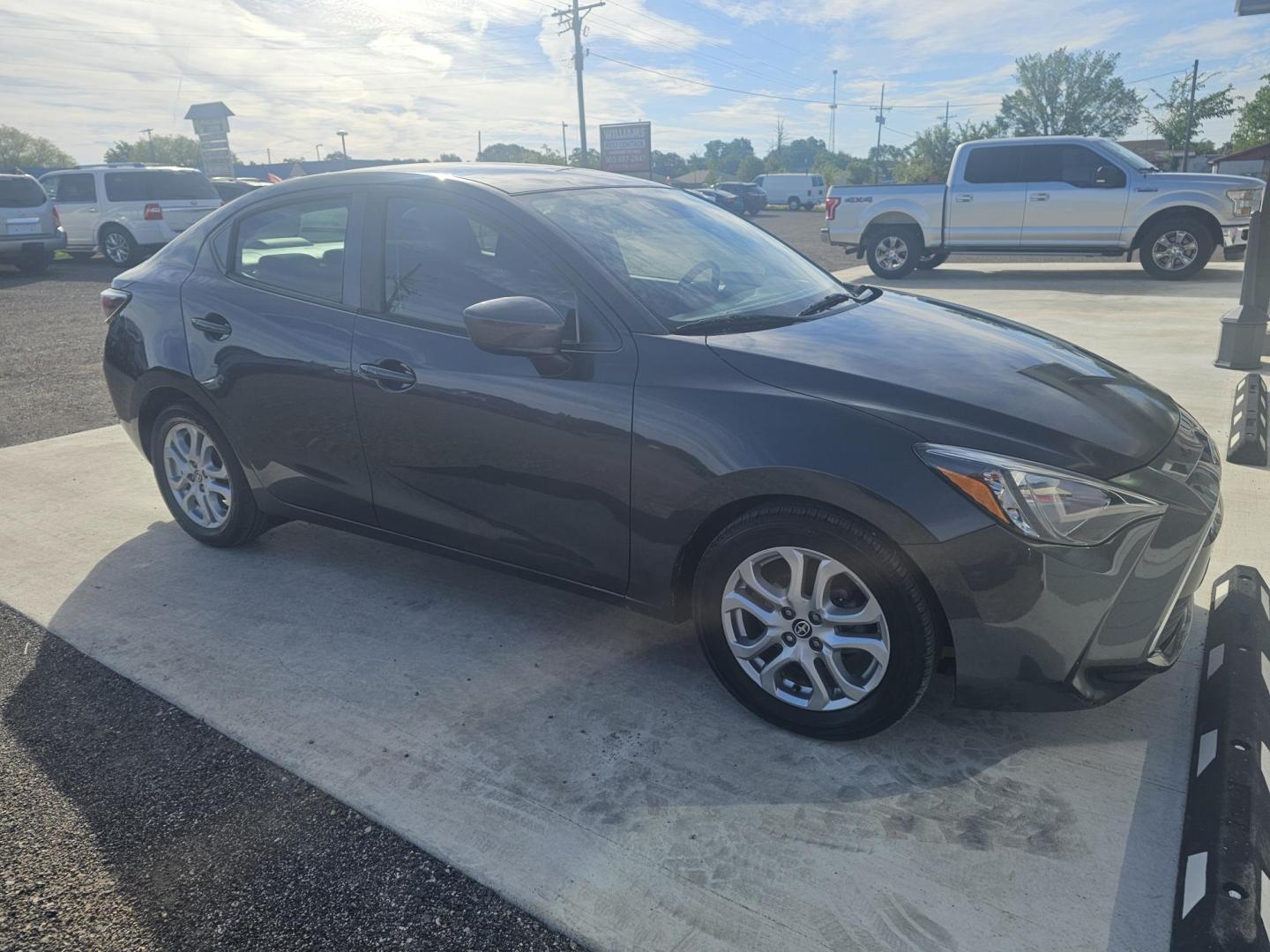 2016 GRAY Scion iA 6A (3MYDLBZV5GY) with an 1.5L L4 DOHC 16V engine, 6A transmission, located at 607 S Seven Points BLVD, Seven Points, TX, 75143, (430) 255-4030, 32.313934, -96.207932 - Photo#1