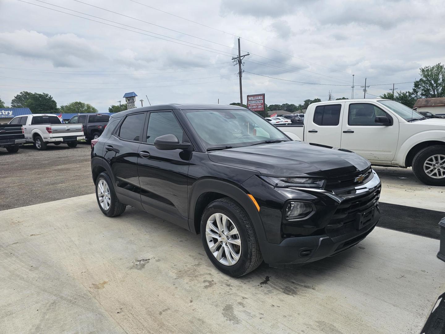 2022 BLACK Chevrolet Trailblazer LS (KL79MMS25NB) with an 1.2L L3 DOHC 12V engine, 9A transmission, located at 607 S Seven Points BLVD, Seven Points, TX, 75143, (430) 255-4030, 32.313934, -96.207932 - Photo#1