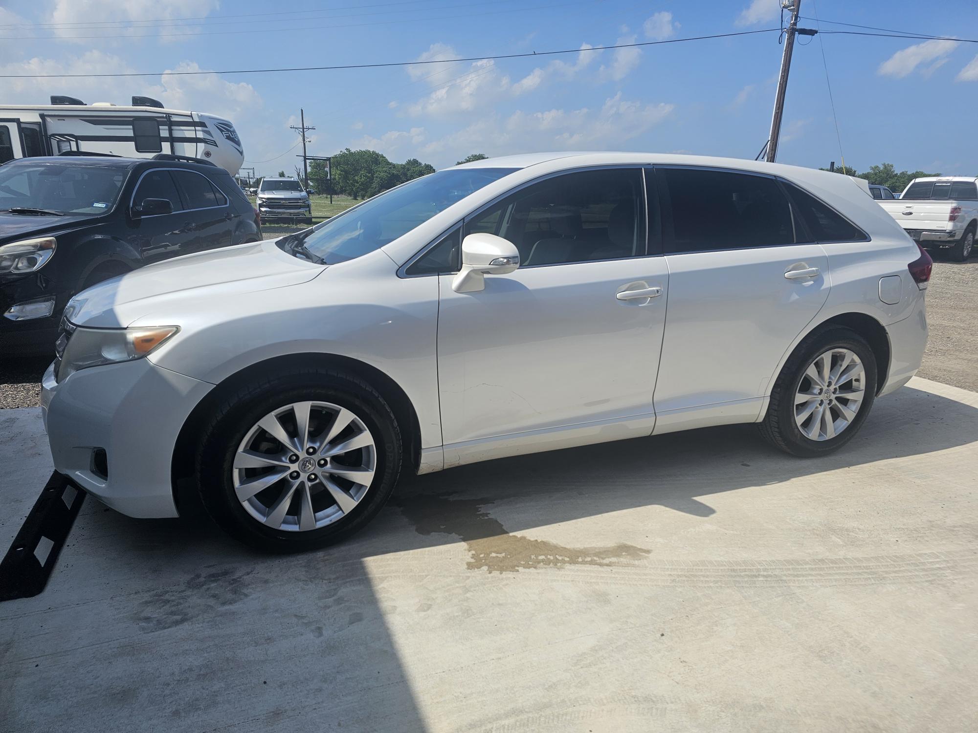 photo of 2013 Toyota Venza LE I4 FWD