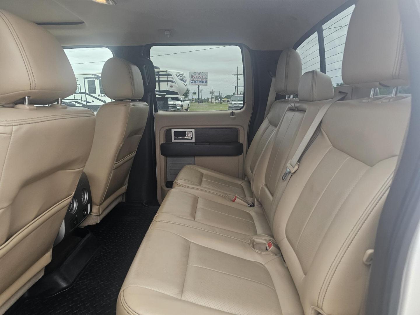 2014 WHITE Ford F-150 Lariat SuperCrew 6.5-ft. Bed 2WD (1FTFW1CT8EF) with an 3.5L V6 TURBO engine, 6-Speed Automatic transmission, located at 607 S Seven Points BLVD, Seven Points, TX, 75143, (430) 255-4030, 32.313934, -96.207932 - Photo#5