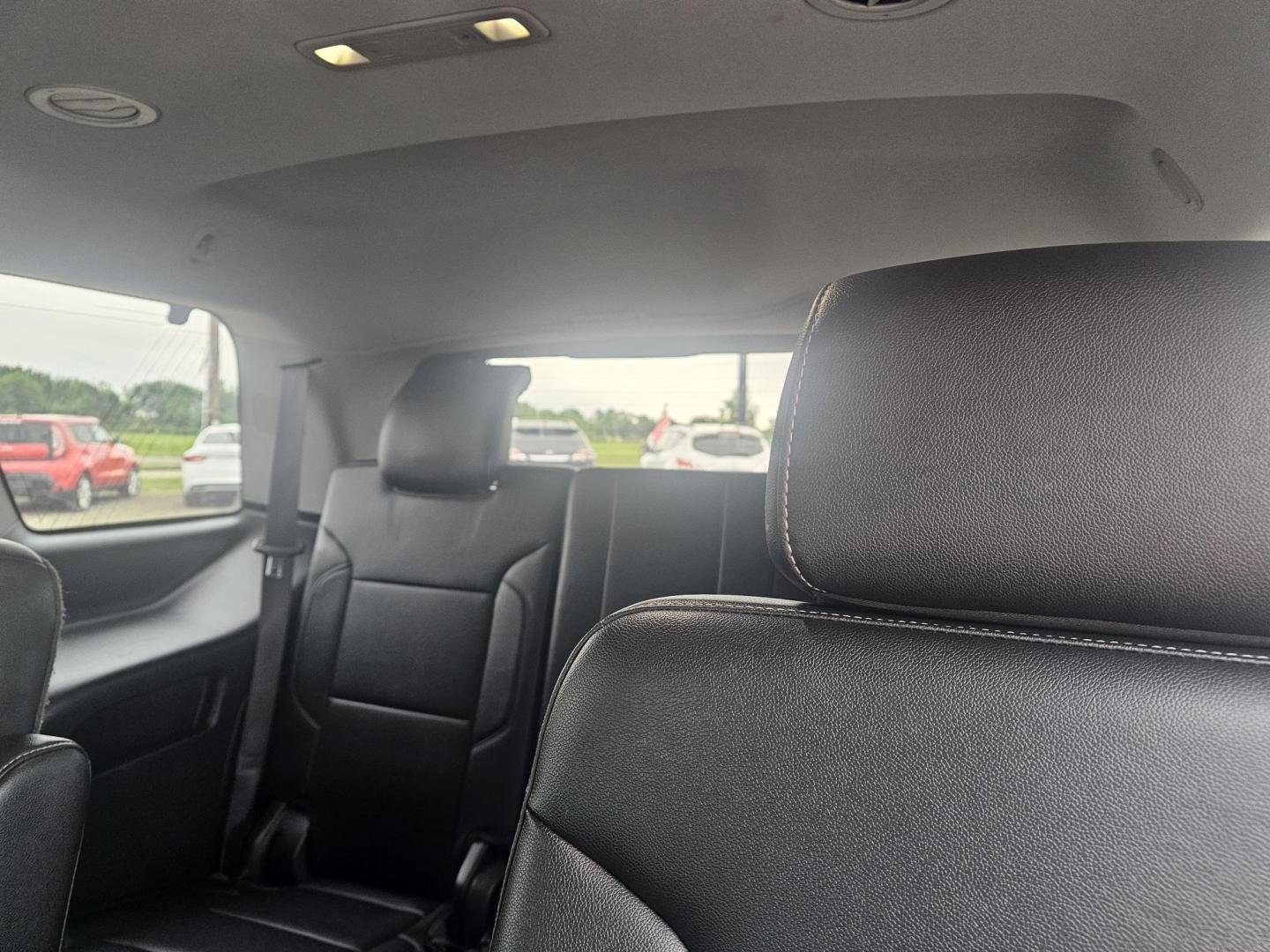 2018 BLUE Chevrolet Tahoe LT 2WD (1GNSCBKC5JR) with an 5.3L V8 OHV 16V engine, 6A transmission, located at 607 S Seven Points BLVD, Seven Points, TX, 75143, (430) 255-4030, 32.313934, -96.207932 - Photo#6