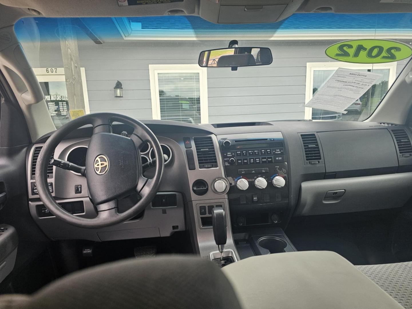 2012 DARK GRAY Toyota Tundra Tundra-Grade Double Cab 4.6L 2WD (5TFRM5F17CX) with an 4.6L V8 DOHC 32V engine, 5-Speed Automatic Overdrive transmission, located at 607 S Seven Points BLVD, Seven Points, TX, 75143, (430) 255-4030, 32.313934, -96.207932 - Photo#4