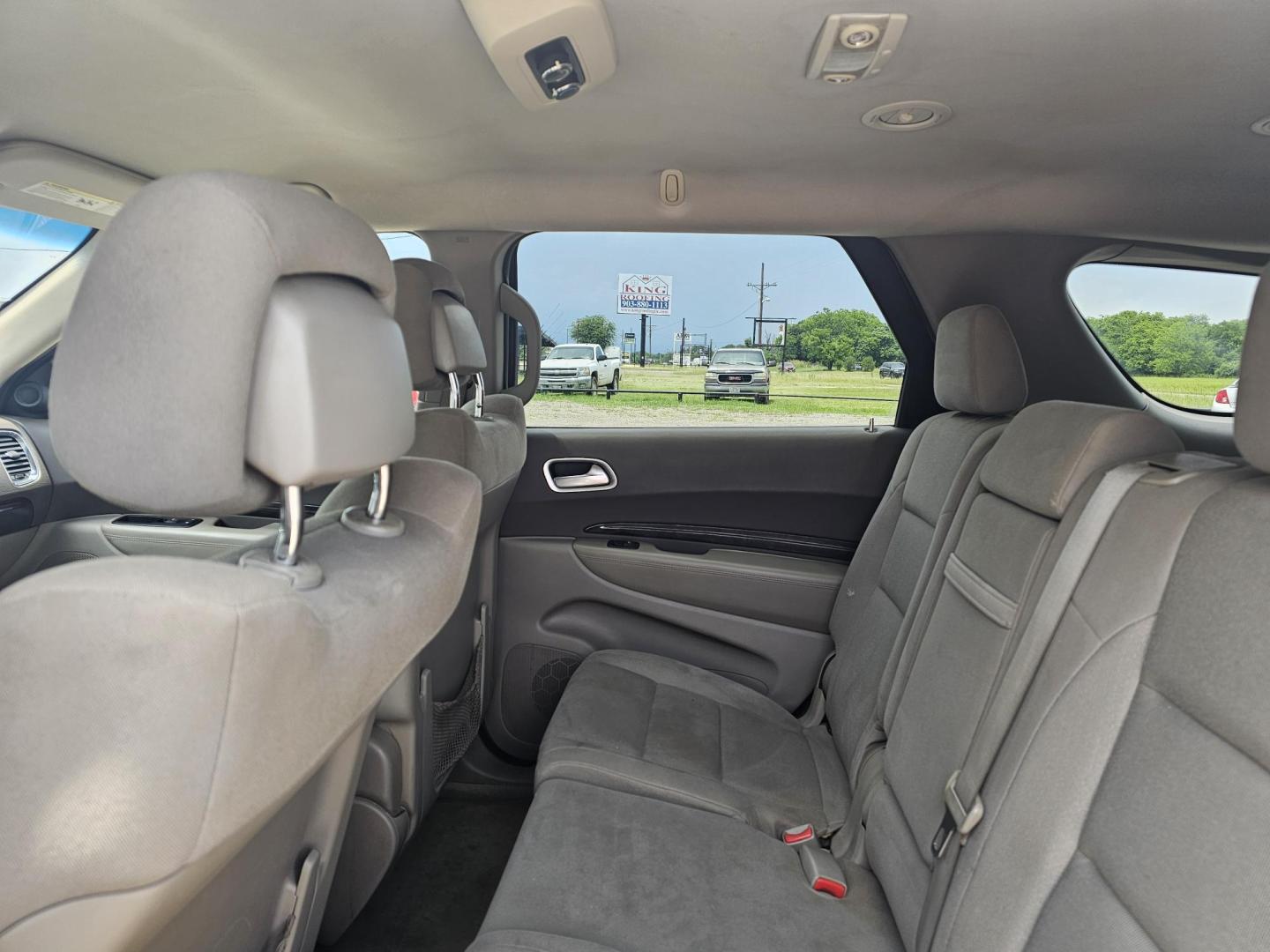 2011 GOLD Dodge Durango Crew 2WD (1D4RD4GG4BC) with an 3.6L V6 DOHC 24V engine, located at 607 S Seven Points BLVD, Seven Points, TX, 75143, (430) 255-4030, 32.313934, -96.207932 - Photo#5