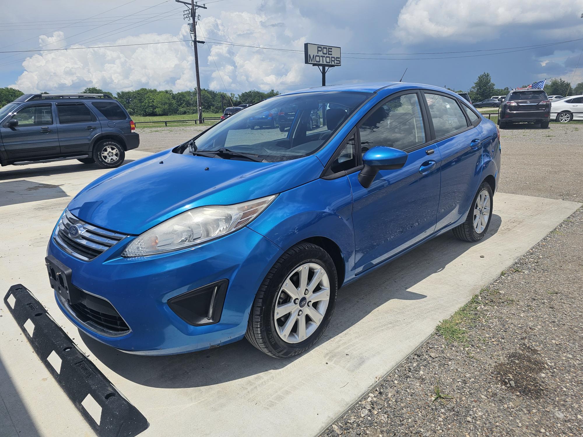 photo of 2012 Ford Fiesta SE Sedan *** CASH ***