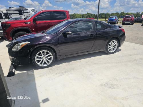 2010 Nissan Altima 3.5 SR 6M/T Coupe