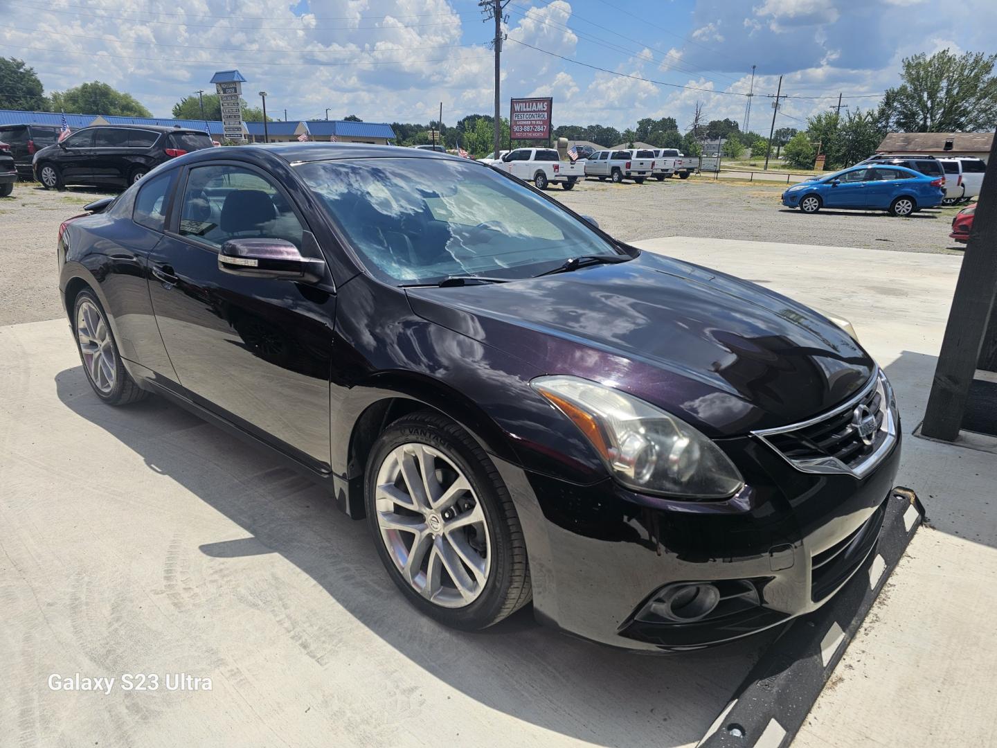 2010 PURPLE Nissan Altima 3.5 SR 6M/T Coupe (1N4BL2EP4AC) with an 3.5L V6 DOHC 24V engine, 6M transmission, located at 607 S Seven Points BLVD, Seven Points, TX, 75143, (430) 255-4030, 32.313934, -96.207932- Photo#1