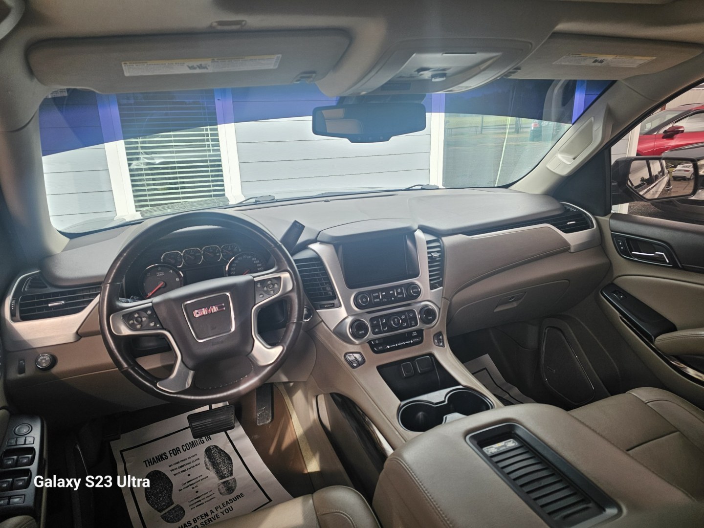 2016 DARK GRAY GMC Yukon SLT 2WD (1GKS1BKC5GR) with an 5.3L V8 OHV 16V engine, 6A transmission, located at 607 S Seven Points BLVD, Seven Points, TX, 75143, (430) 255-4030, 32.313934, -96.207932- Photo#4