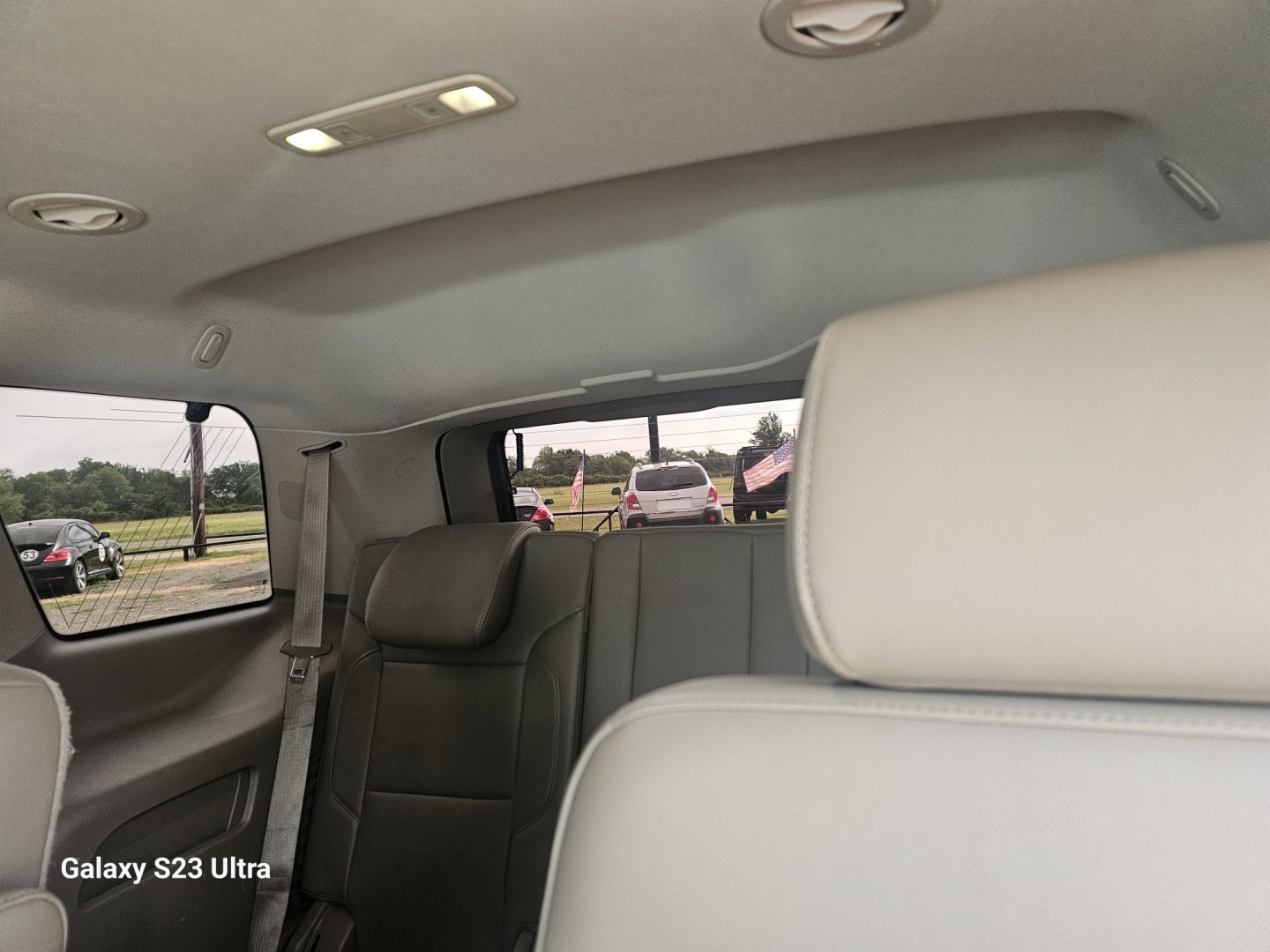 2016 DARK GRAY GMC Yukon SLT 2WD (1GKS1BKC5GR) with an 5.3L V8 OHV 16V engine, 6A transmission, located at 607 S Seven Points BLVD, Seven Points, TX, 75143, (430) 255-4030, 32.313934, -96.207932- Photo#6