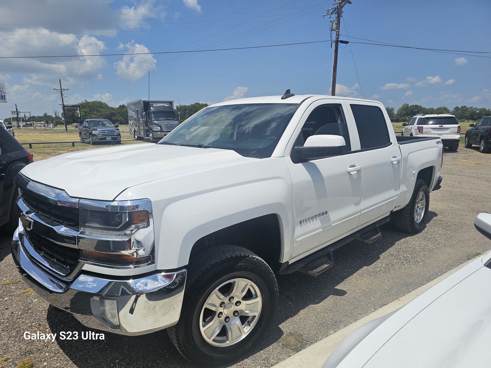 photo of 2016 Chevrolet Silverado 1500 LT Crew Cab 4WD