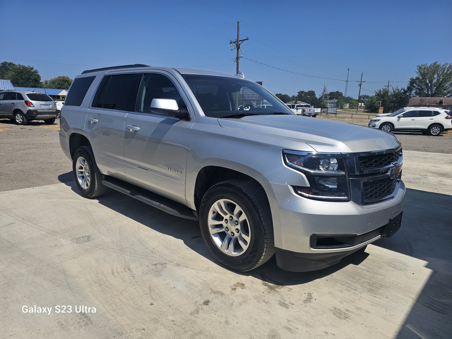 2017 SILVER Chevrolet Tahoe LS 2WD (1GNSCAKC4HR) with an 5.3L V8 OHV 16V engine, 6A transmission, located at 607 S Seven Points BLVD, Seven Points, TX, 75143, (430) 255-4030, 32.313934, -96.207932- Photo#1