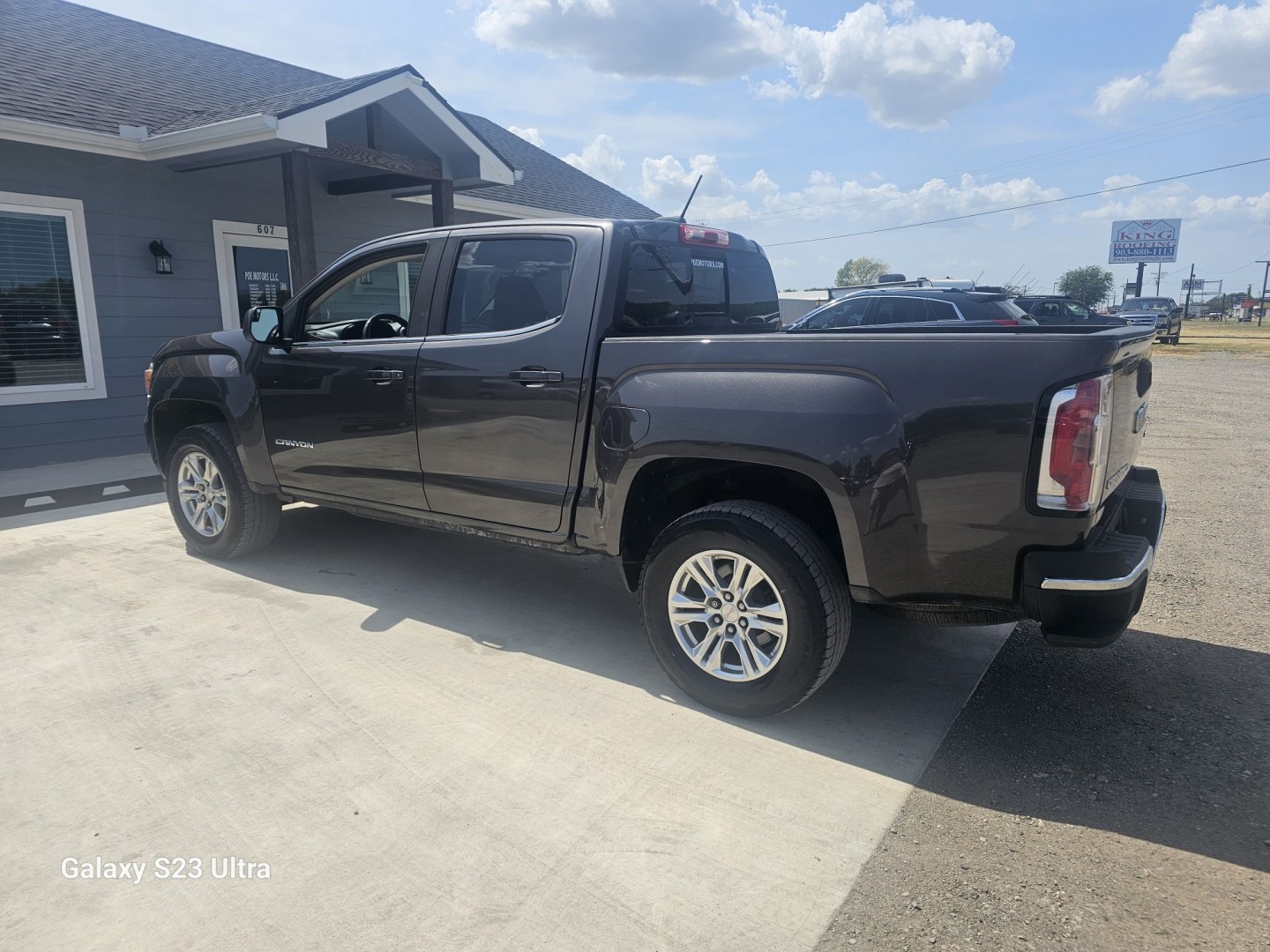 2019 DARK GRAY GMC Canyon SLE Crew Cab 2WD (1GTG5CEN1K1) with an 3.6L V6 DOHC 24V engine, 6A transmission, located at 607 S Seven Points BLVD, Seven Points, TX, 75143, (430) 255-4030, 32.313934, -96.207932- Photo#3