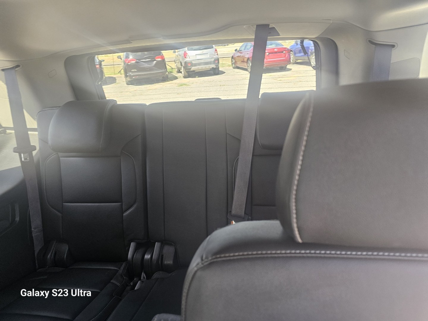 2017 WHITE Chevrolet Tahoe LT 2WD (1GNSCBKC4HR) with an 5.3L V8 OHV 16V engine, 6A transmission, located at 607 S Seven Points BLVD, Seven Points, TX, 75143, (430) 255-4030, 32.313934, -96.207932- Photo#6