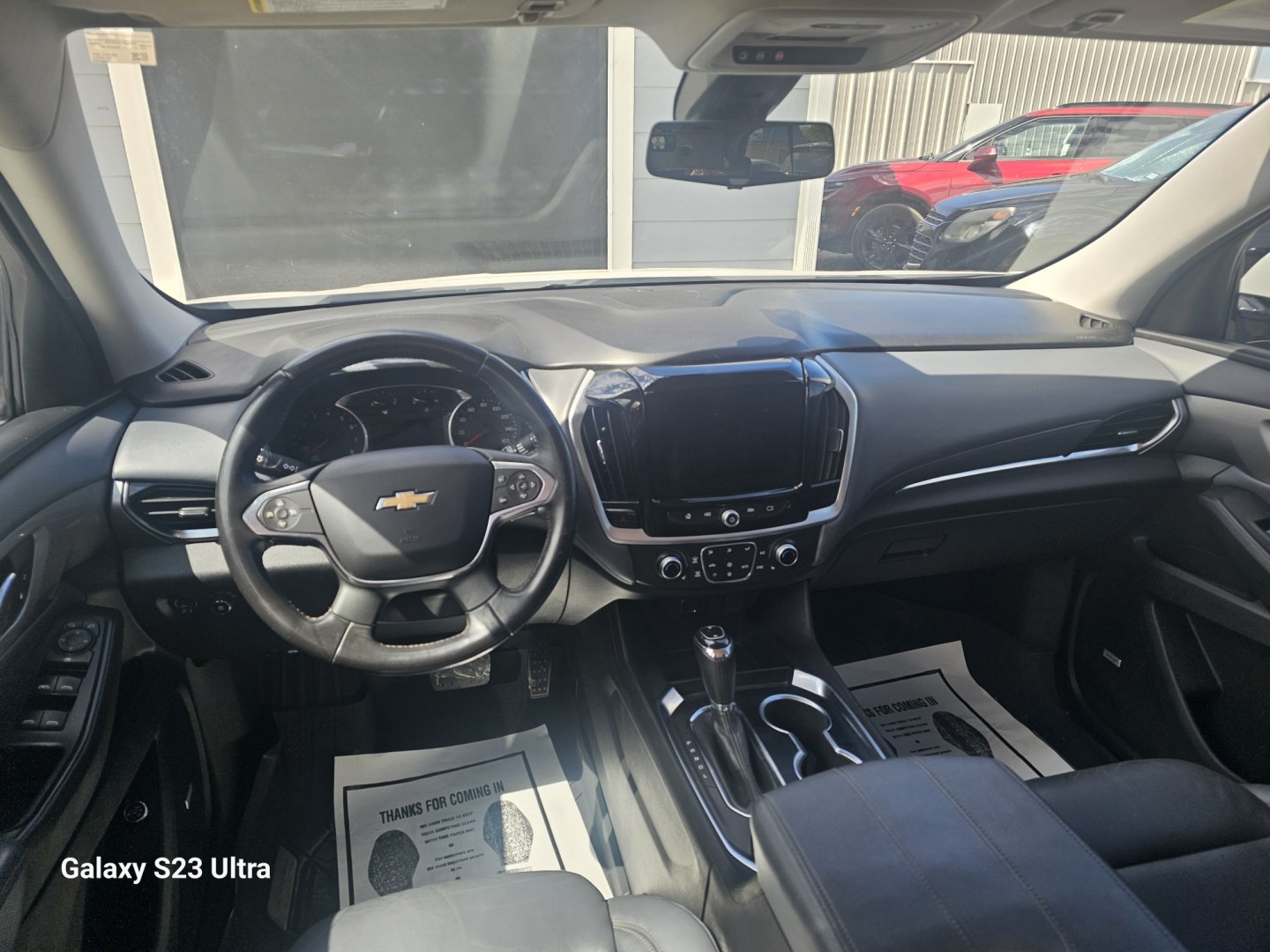 2018 WHITE Chevrolet Traverse LT Leather FWD (1GNERHKW9JJ) with an 3.6L V6 DOHC 24V engine, 9A transmission, located at 607 S Seven Points BLVD, Seven Points, TX, 75143, (430) 255-4030, 32.313934, -96.207932- Photo#4